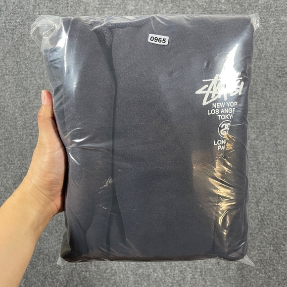 Stussy World Tour Logo Hoodie Mens Large Faded Black Sweatshirt 0965 - Picture 9 of 9